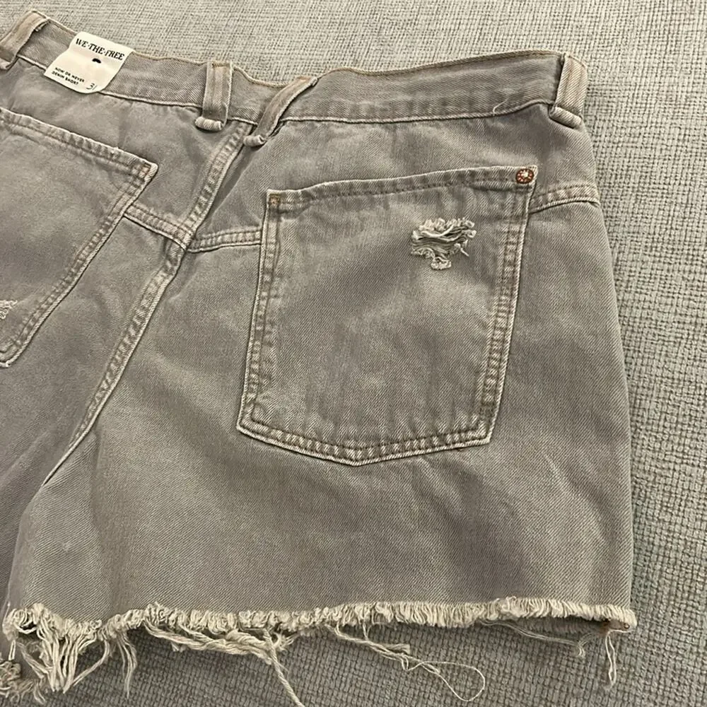 NWT Free People Now or Never distressed Denim Short, 31